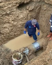 Merzifon&rsquo;un eskiyen i&ccedil;me suyu hattı patlak verdi: Bir ayda 107 su arızası yaşandı