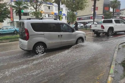 Meteoroloji'den kuvvetli sağanak ve toz taşınımı uyarısı
