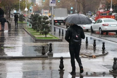 Meteoroloji&rsquo;den Kuvvetli Yağış ve Fırtına Uyarısı