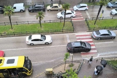 Meteoroloji uyardı sağanak yağış etkili oluyor