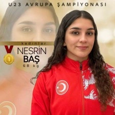 Milli güreşçiler Tuba Demir, Nesrin Baş ve Elmira Yasin, Avrupa şampiyonu oldu