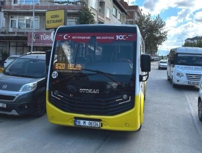Minibüsün çarptığı yaya ağır yaralandı