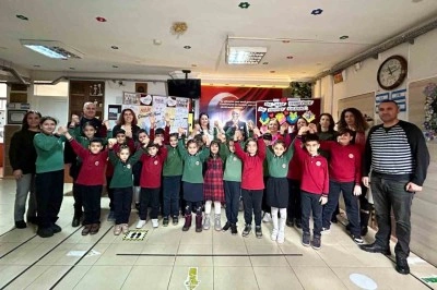 Minik kalplerden büyük iyilik