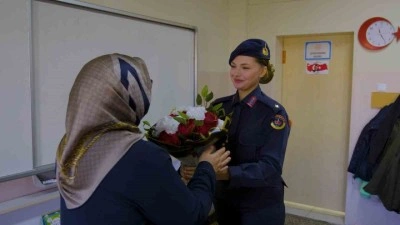 Jandarmadan duygulandıran ’Öğretmenler Günü’ mesajı