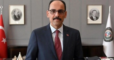 MİT Başkanı Kalın, Katar Başbakanı ve Mısırlı mevkidaşıyla bir araya geldi