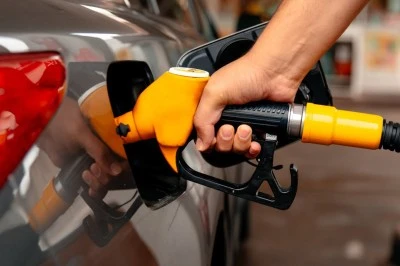 Motorin ve Benzine B&uuml;y&uuml;k Artış Geliyor