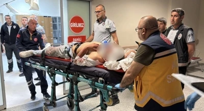 Motosikletli dehşet sa&ccedil;tı: 1&rsquo;i ağır 2 yaralı