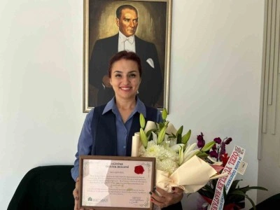 MTK Koleji 3-C sınıfı velilerinden anlamlı &ouml;ğretmenler g&uuml;n&uuml; hediyesi