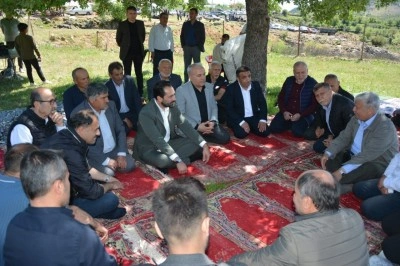 Mücahit Arınç, Demirci’de mahalle hayırlarına katıldı