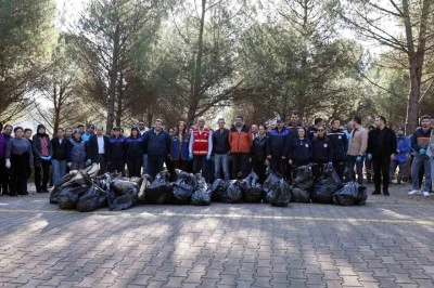 Muğla Büyükşehir Belediyesi’nin temizlik seferberliği Ula Göleti’nden başladı