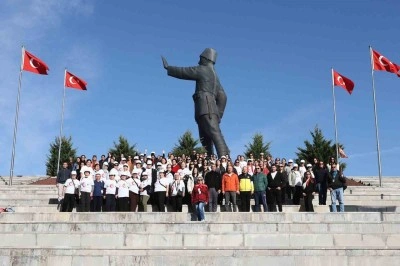 Muğla B&uuml;y&uuml;kşehir, Cumhuriyet&rsquo;in 102. yılında 102 kadını Anıtkabir&rsquo;e g&ouml;t&uuml;rd&uuml;