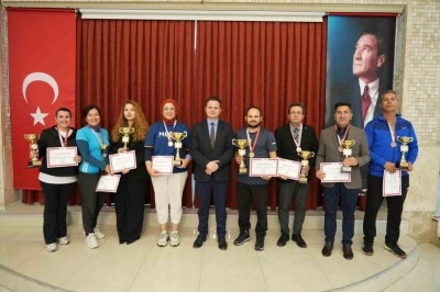 Muğla&rsquo;da &ouml;ğretmenler arası spor turnuvalarının &ouml;d&uuml;l t&ouml;reni coşkuyla ger&ccedil;ekleşti
