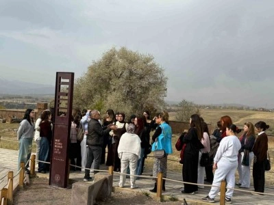 Muğlalı gen&ccedil;ler medeniyet, tarih ve k&uuml;lt&uuml;r kampı ile Bitlis ve Van&rsquo;ı keşfetti