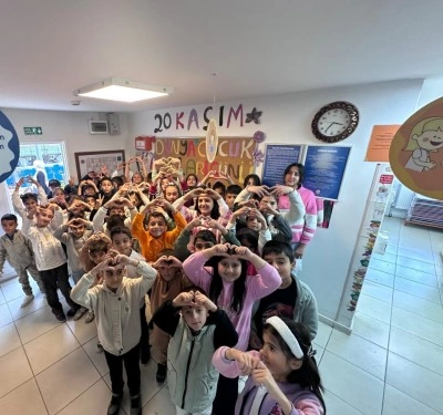 Muradiye&rsquo;de D&uuml;nya &Ccedil;ocuk Hakları G&uuml;n&uuml; Kutlandı