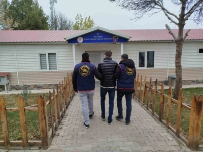 Muş&rsquo;ta dolandırıcılık su&ccedil;undan aranan h&uuml;k&uuml;ml&uuml; yakalandı