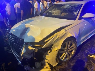 Muş’ta Gece Saatlerinde Trafik Kazası: 2 Araç Çarpıştı, 3 Kişi Yaralandı