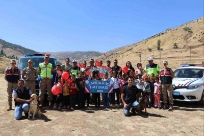 Jandarmadan öğrencilere sürpriz ziyaret