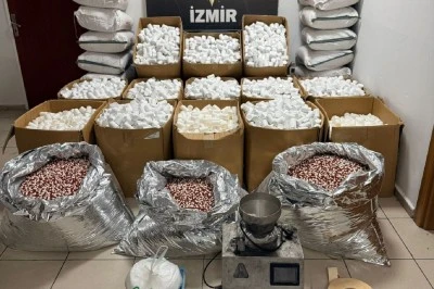 Narkotik Operasyonunda: 2 Milyon 300 Bin Sentetik Ecza Hap Ele Geçirildi