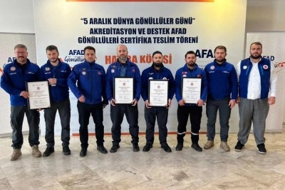 Nazilli M&uuml;ft&uuml;l&uuml;ğ&uuml; Arama Kurtarma Ekibi sertifikasını aldı