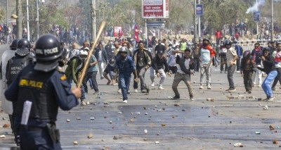 Nepal’de monarşi destekçileri polisle çatıştı: 2 ölü