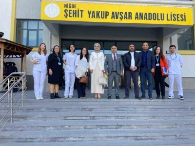 Niğde&rsquo;de Ağız ve Diş Sağlığı Haftası&rsquo;nda &ouml;ğrencilere tarama yapıldı