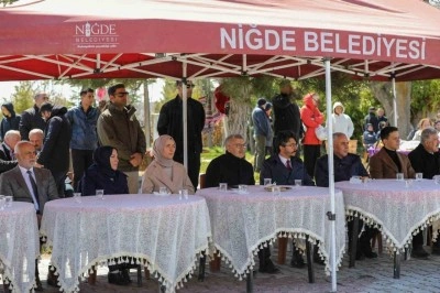 Niğde’de asırlık gelenek Yeşilburç Helva Şenliği coşkuyla gerçekleştirildi