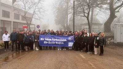 Nil&uuml;fer Belediyesi&rsquo;nden kansere karşı farkındalık y&uuml;r&uuml;y&uuml;ş&uuml;
