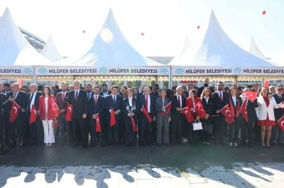 Nil&uuml;fer&rsquo;de Cumhuriyet coşkusu başladı
