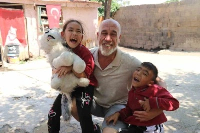 Oğlunun "Annem neden gelmiyor" sorusuna yutkunarak "Gelecek" diyor