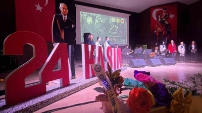 &Ouml;ğretmenler g&uuml;n&uuml; Edremit&rsquo;te kutlandı