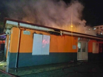 Okul kantininde çıkan yangın panikletti