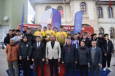 Okul Sporları Gençler Oryantiring müsabakaları tamamlandı