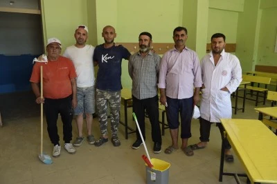  Okullar tatil oldu, idareciler tatil yerine tadilatı seçti