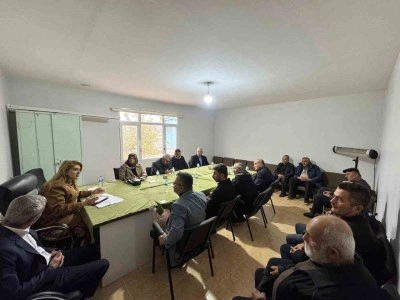 &Ouml;lmeztoprak&rsquo;tan muhtarlarla istişare, hastanede umut buluşması ve &ouml;ğretmenler g&uuml;n&uuml; programı