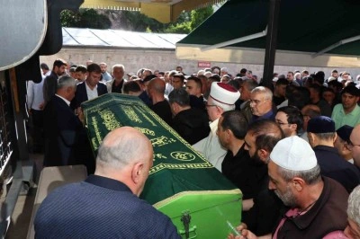 Oltu bir çınarına daha veda etti