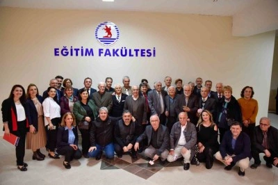 OM&Uuml; Eğitim Fak&uuml;ltesi, &Ouml;ğretmenler G&uuml;n&uuml;&rsquo;n&uuml; emekli hocalarıyla kutladı