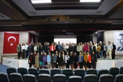 &Ouml;nce belgesel ardından s&ouml;yleşi