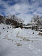 Onikişubat Belediyesi’nin karla mücadelede başarısı takdir topluyor