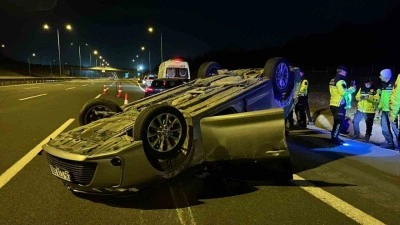 Önündeki otomobile arkadan çarpan araç takla attı: 2’si çocuk 5 yaralı