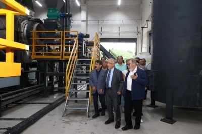 Ordulu iş insanları, fındık kabuğundan aktif karbon &uuml;retecek tesisi inceledi
