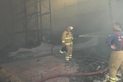  OSB'de çıkan yangında fabrika küle döndü