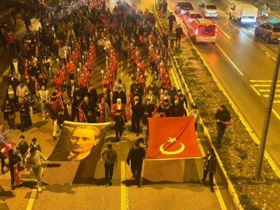 29 Ekim Cumhuriyet Bayramı fener alayı düzenlendi