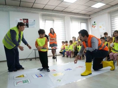 Osmangazi kreşlerinde miniklere iş g&uuml;venliği eğitimi