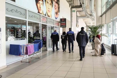 Otogarda sigara ve temizlik denetimi