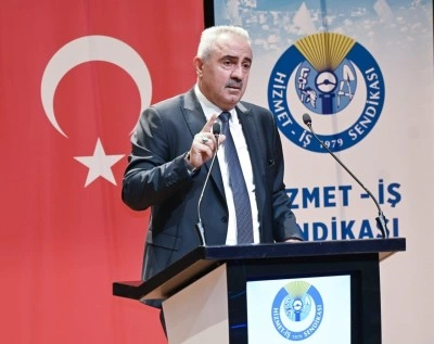 Özdemir: "Emekçilerin mücadelesini siyasi zemine çekmeye çalışanlara fırsat vermeyeceğiz"