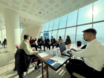 &Ouml;zel bireyleri ve babaları i&ccedil;in y&uuml;r&uuml;t&uuml;len proje masaya yatırıldı