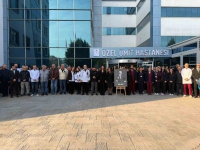 &Ouml;zel &Uuml;mit&rsquo;te Atat&uuml;rk 87&rsquo;nci &ouml;l&uuml;m yıld&ouml;n&uuml;m&uuml;nde anıldı