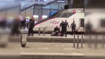 Paris’te alarm: Tren garında bıçaklı saldırgan vurularak durduruldu