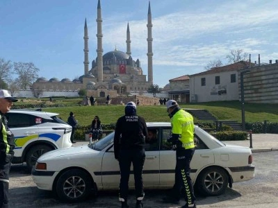 Polis ekiplerinden bayram denetimi