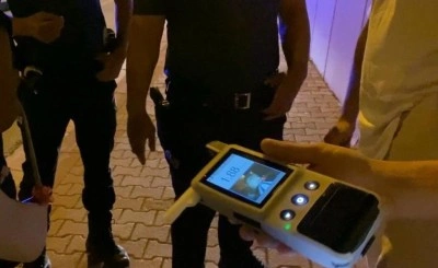 Polis olacağını söyledi alkollü çıktı